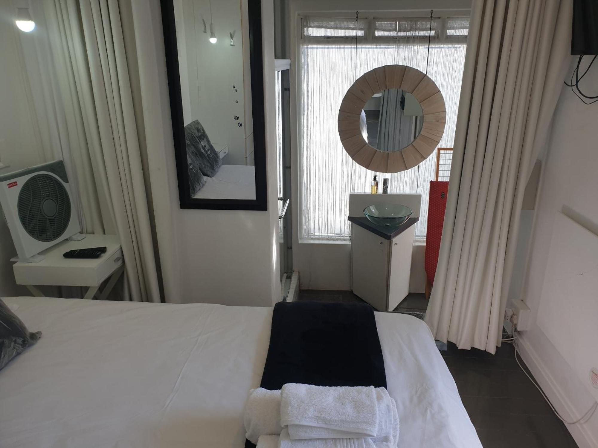 4 On Highworth Apartments And Studios Cape Town Eksteriør bilde