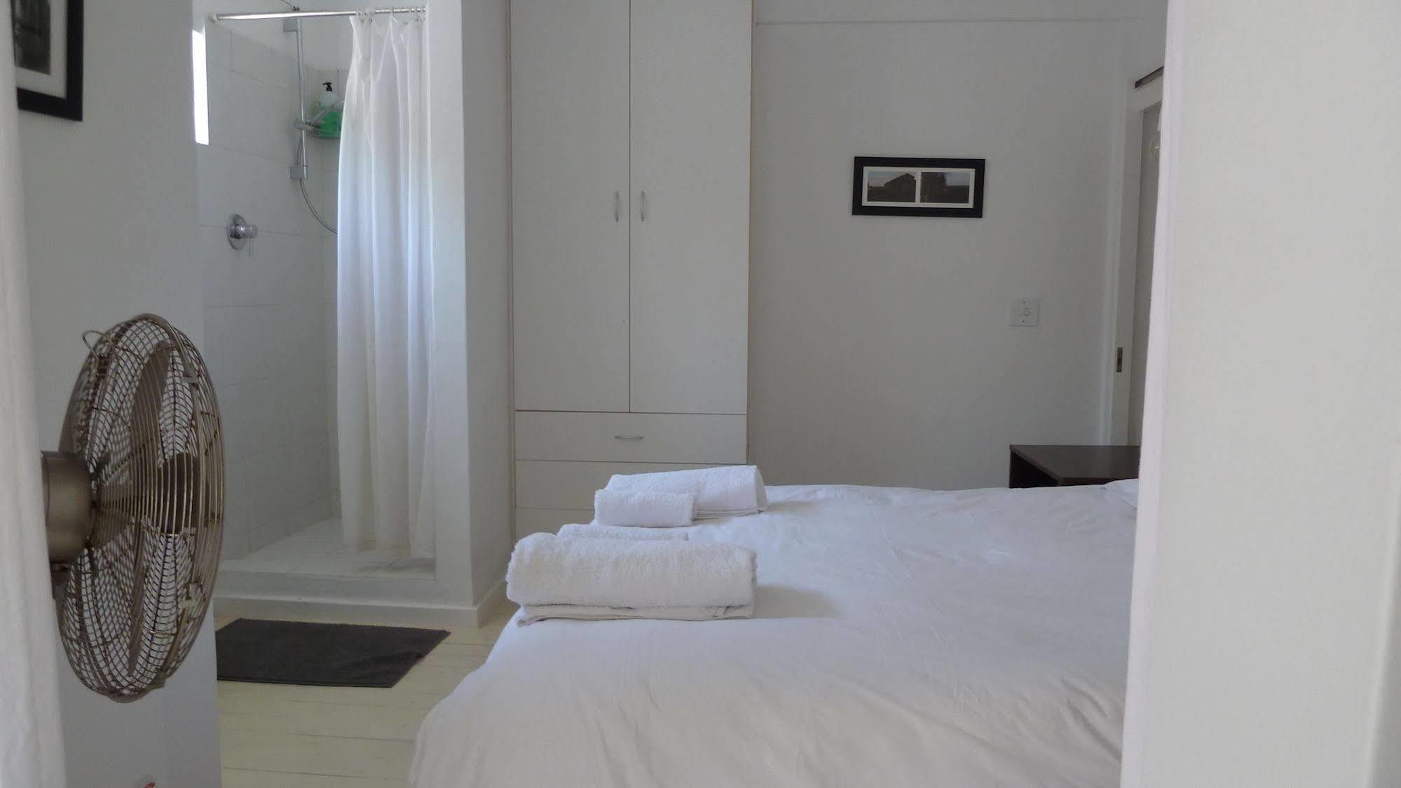4 On Highworth Apartments And Studios Cape Town Eksteriør bilde